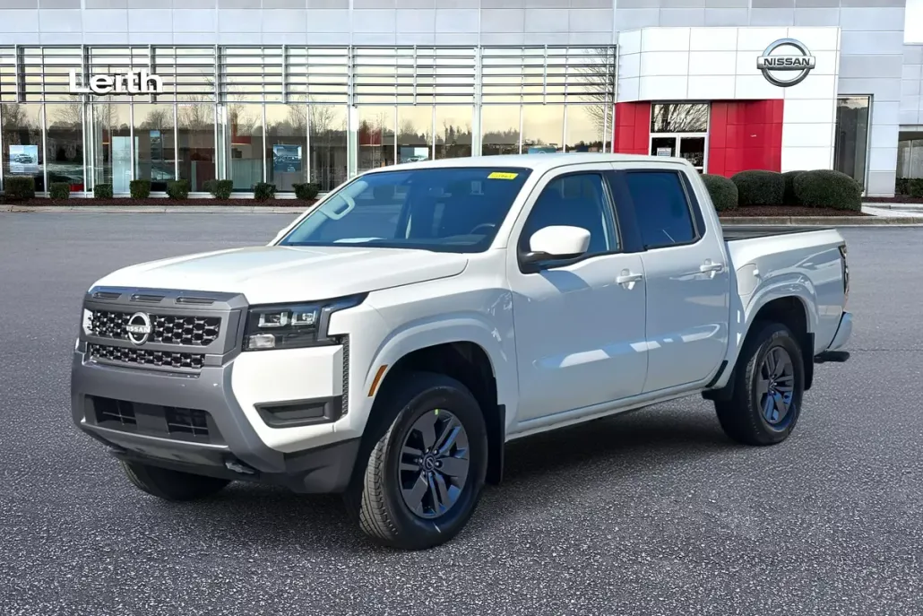 2026 Nissan Frontier SV photo 1