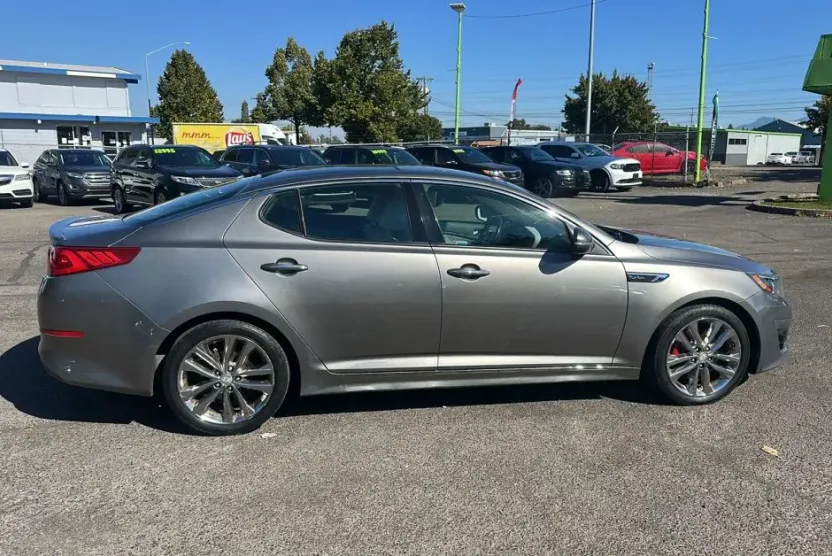2015 Kia Optima Limited photo 1