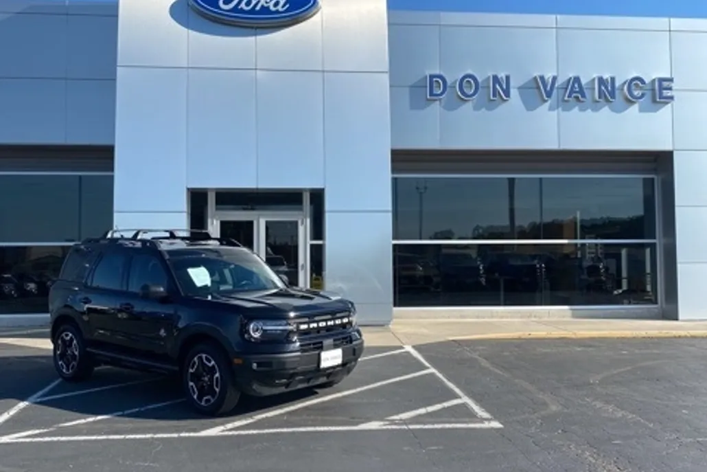 2022 Ford Bronco Sport Outer Banks photo 1