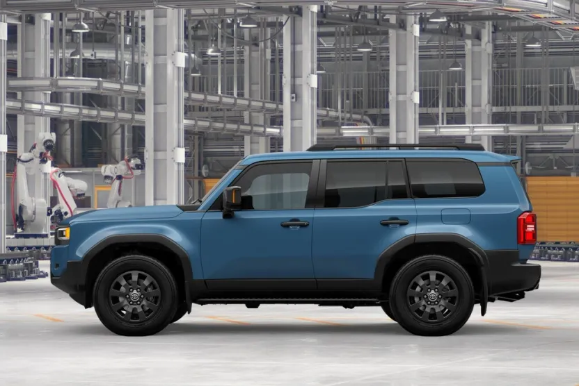 2025 Toyota Land Cruiser photo 1
