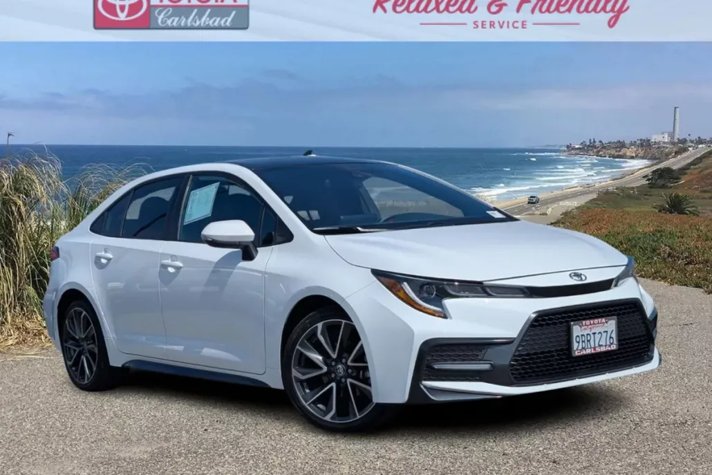 2022 Toyota Corolla SE photo 1