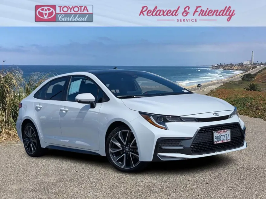 2022 Toyota Corolla SE photo 1