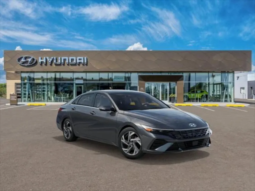 2025 Hyundai Elantra Limited photo 1