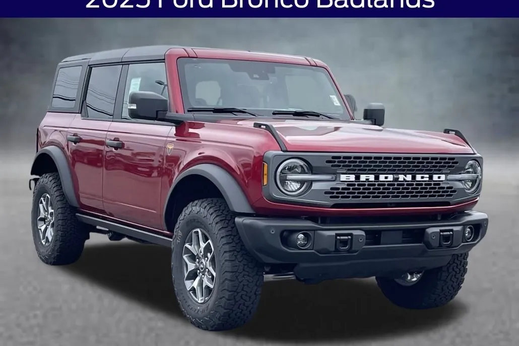 2025 Ford Bronco Badlands photo 1