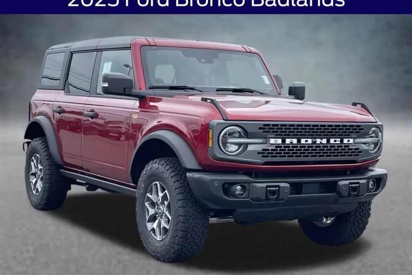 2025 Ford Bronco Badlands photo 1