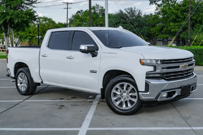 2019 Chevrolet Silverado LTZ photo 1