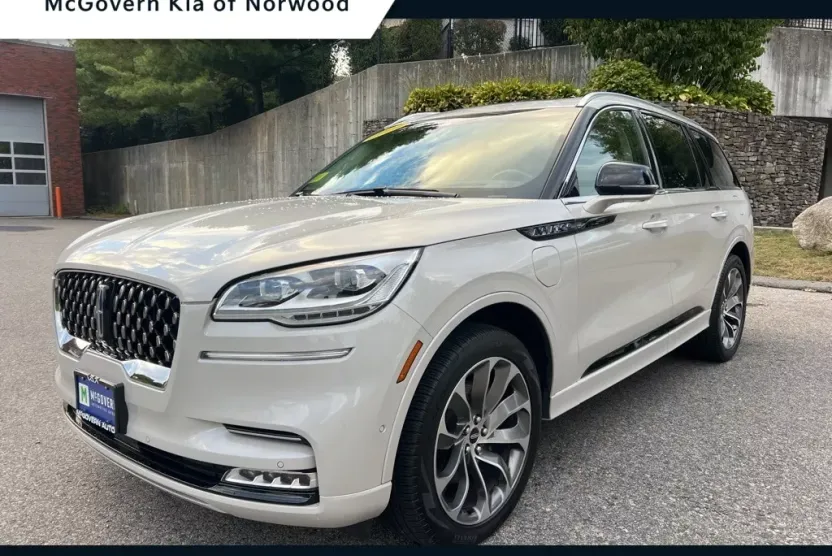 2020 Lincoln Aviator Grand Touring photo 1