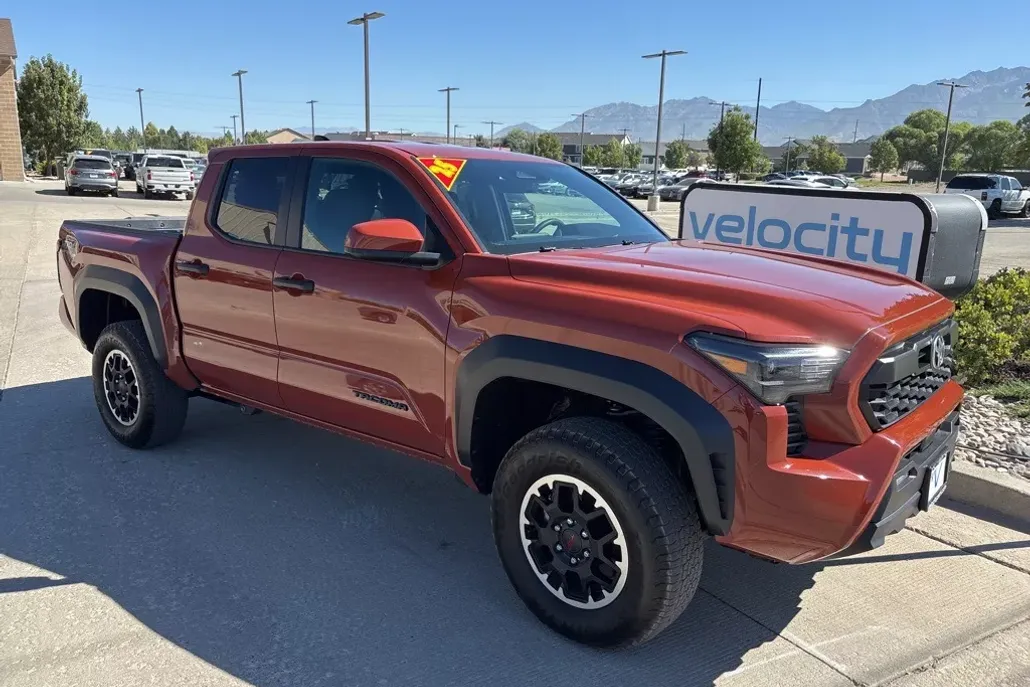2025 Toyota Tacoma TRD Off-Road photo 1