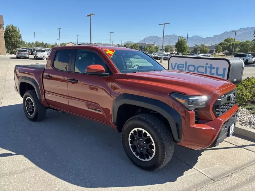 2025 Toyota Tacoma TRD Off-Road photo 1