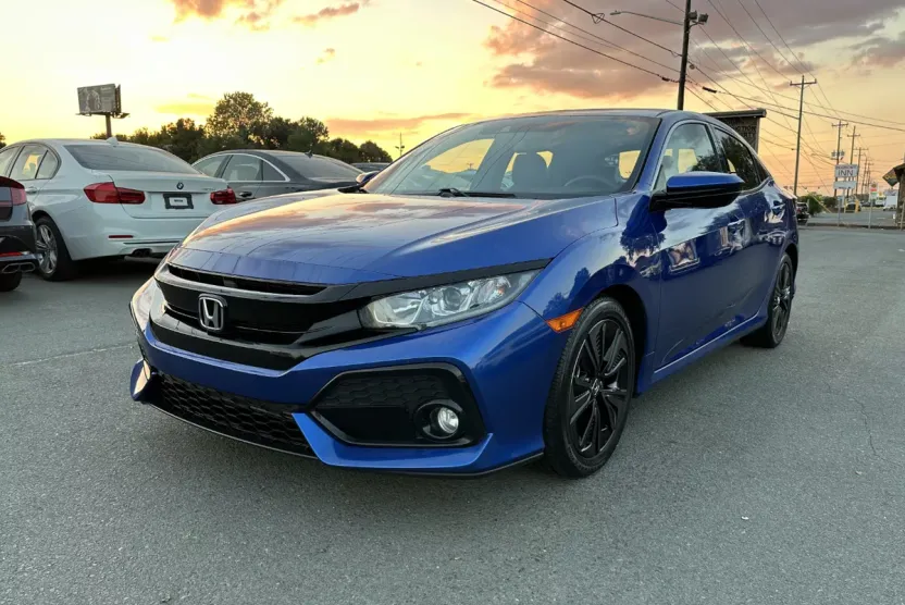 2019 Honda Civic EX-L photo 1