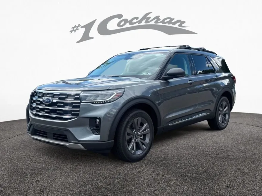 2025 Ford Explorer photo 1