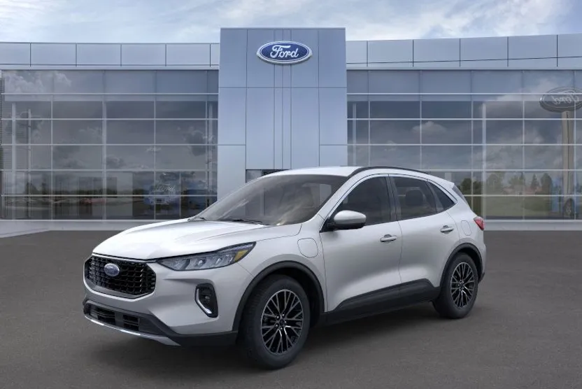 2023 Ford Escape Titanium photo 1