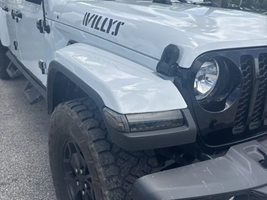 2022 Jeep Gladiator Willys photo 1