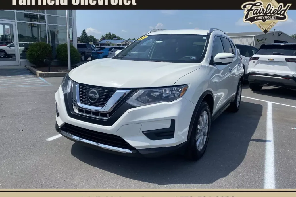 2019 Nissan Rogue SV photo 1