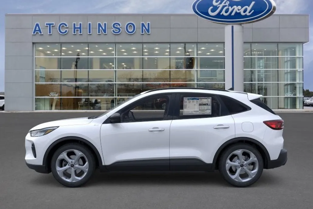 2025 Ford Escape ST-Line photo 1