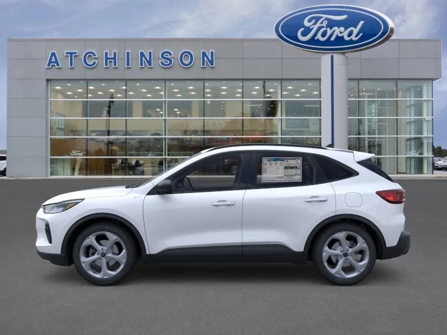 2025 Ford Escape ST-Line photo 1