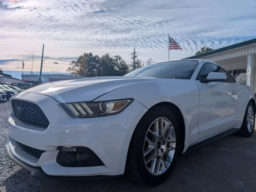 2017 Ford Mustang EcoBoost Premium photo 1