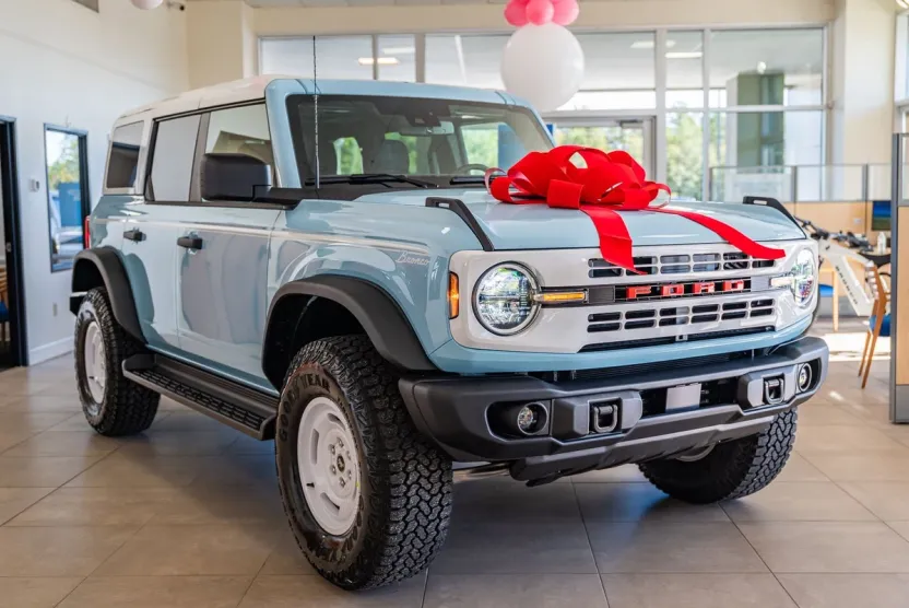 2025 Ford Bronco Heritage First Edition photo 1