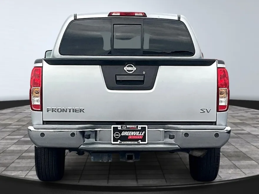 2017 Nissan Frontier SV photo 4