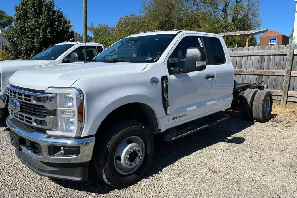 2026 Ford F-350 XL photo 1