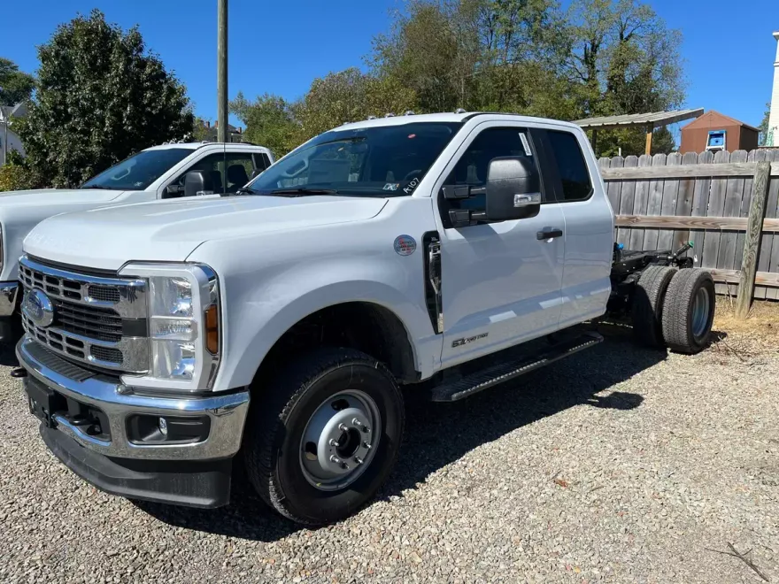 2026 Ford F-350 XL photo 1