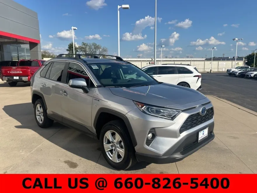 2021 Toyota RAV4 Hybrid XLE photo 1