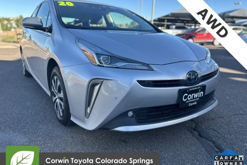 2020 Toyota Prius XLE AWD-e photo 1