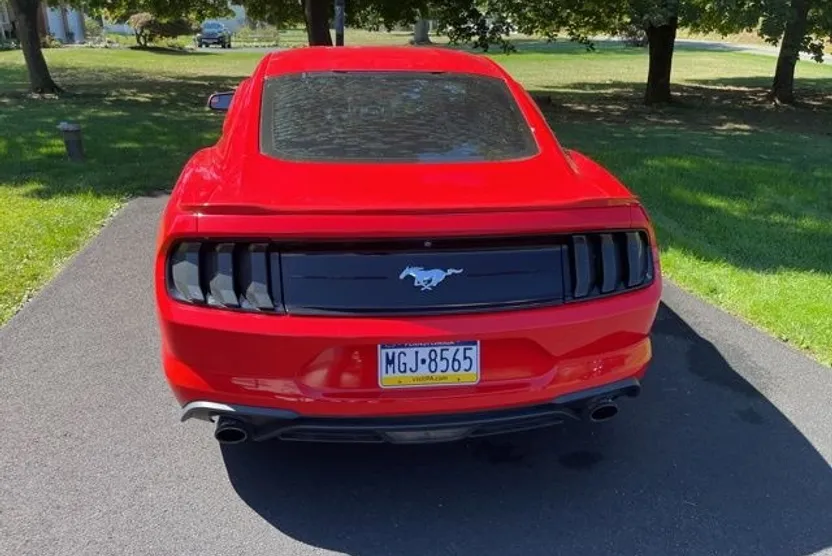 2018 Ford Mustang EcoBoost photo 1