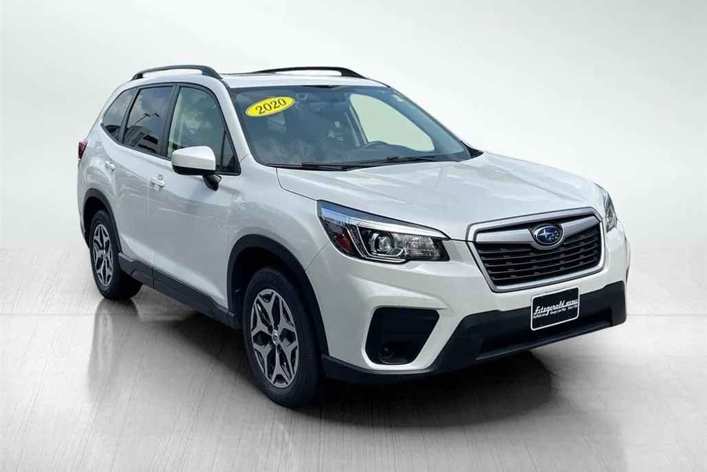 2020 Subaru Forester Premium photo 1
