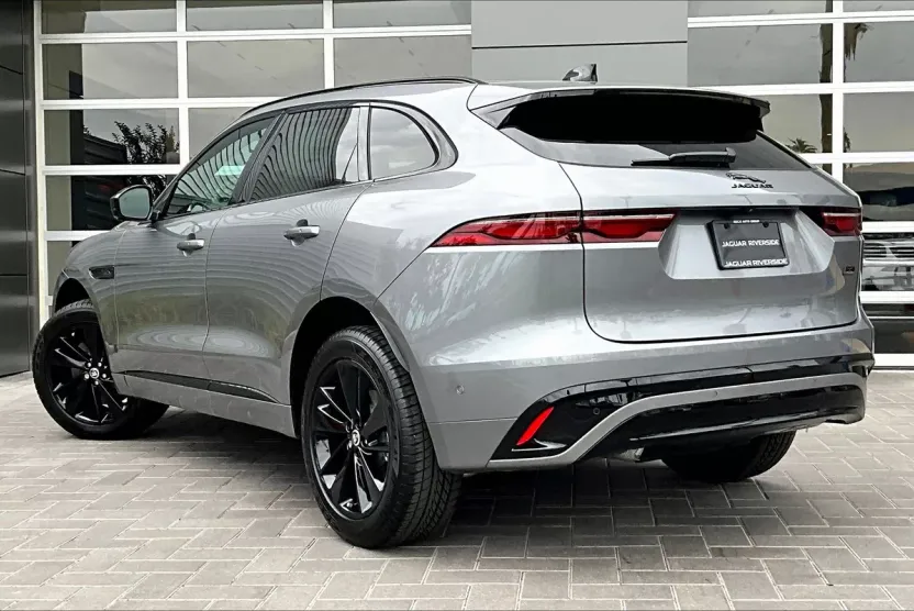 2026 Jaguar F-PACE P250 R-Dynamic S photo 1
