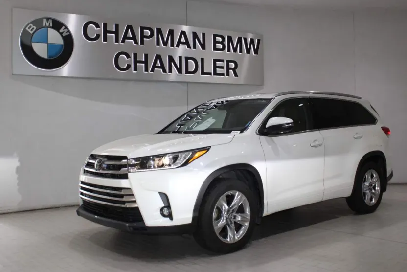 2019 Toyota Highlander Limited photo 1