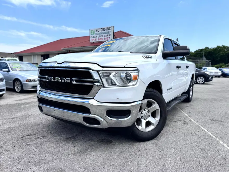 2019 Ram 1500 Tradesman photo 1