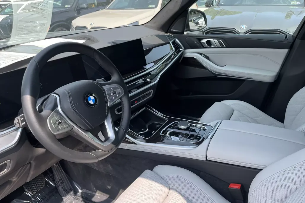 2025 Bmw X7 xDrive40i photo 1