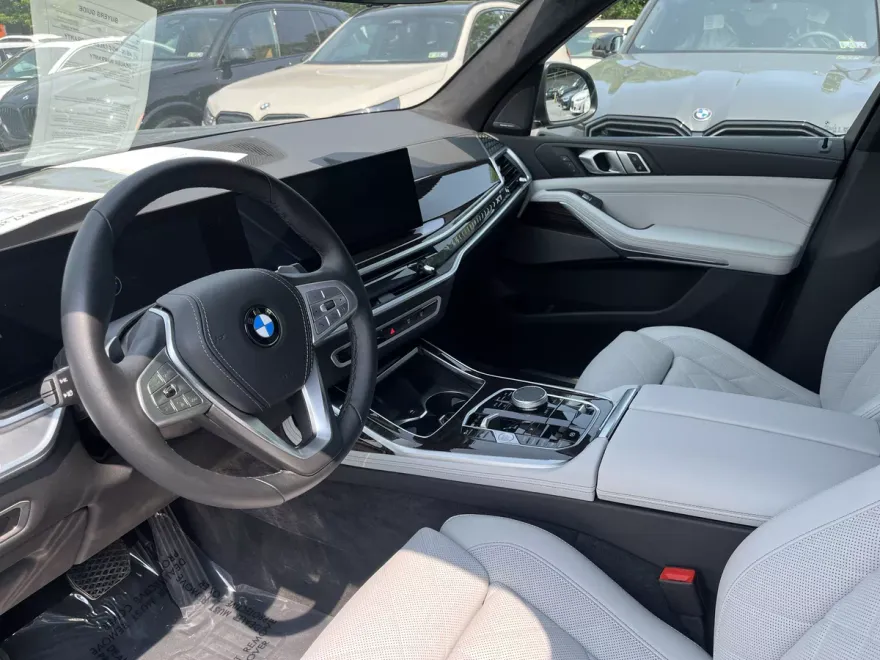 2025 Bmw X7 xDrive40i photo 1