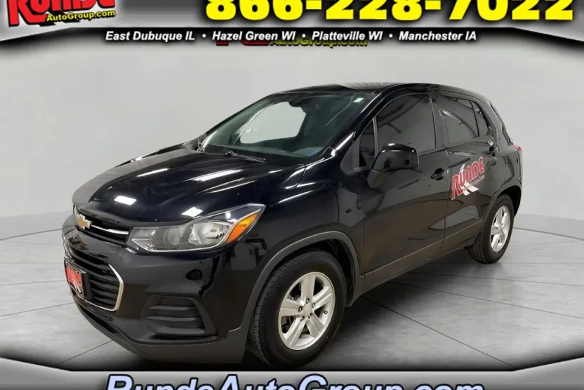 2020 Chevrolet Trax LS photo 1