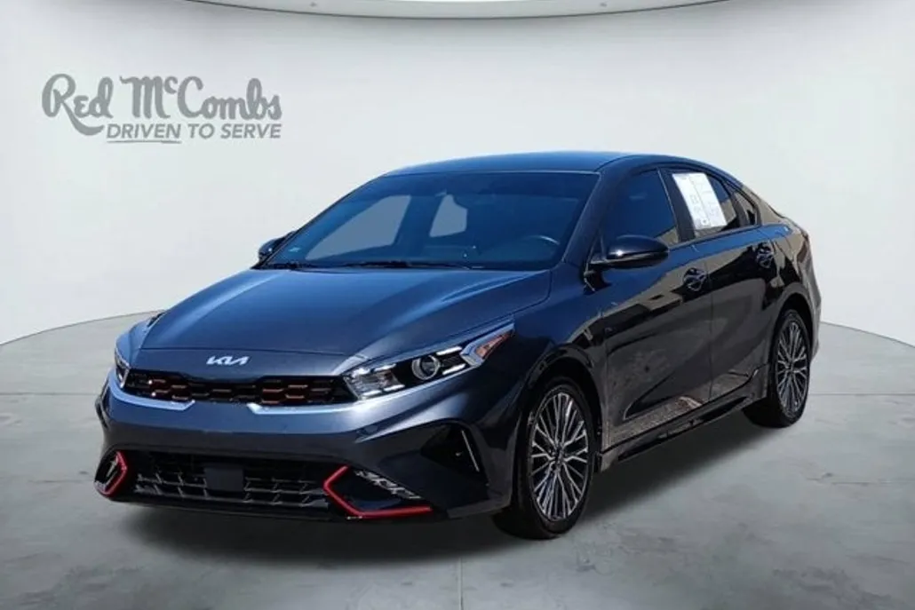 2024 Kia Forte GT-Line photo 1