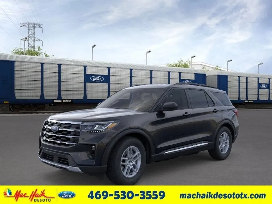 2025 Ford Explorer photo 1