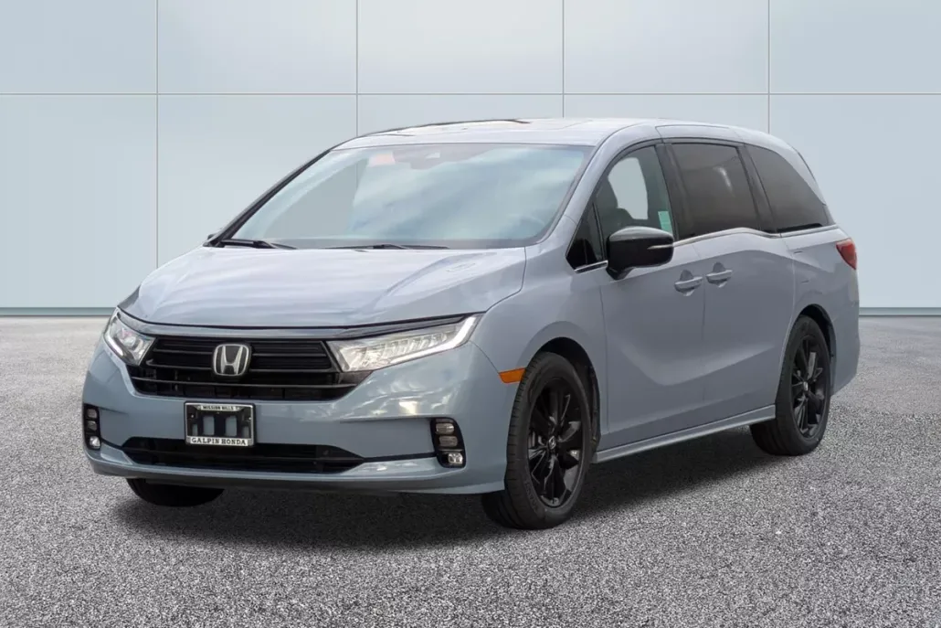 2023 Honda Odyssey Sport photo 1