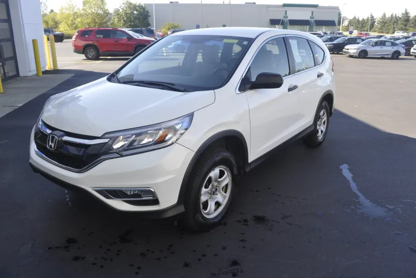 2016 Honda CR-V LX photo 1