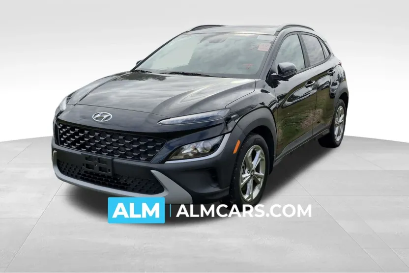2022 Hyundai Kona SEL photo 1