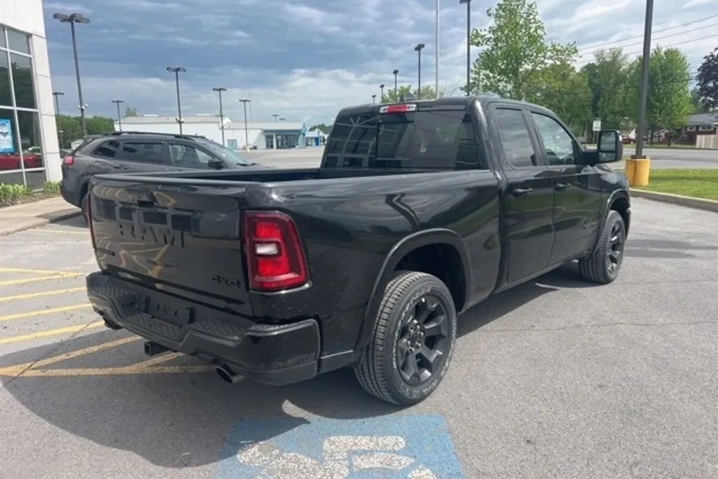 2025 Ram 1500 Big Horn photo 1