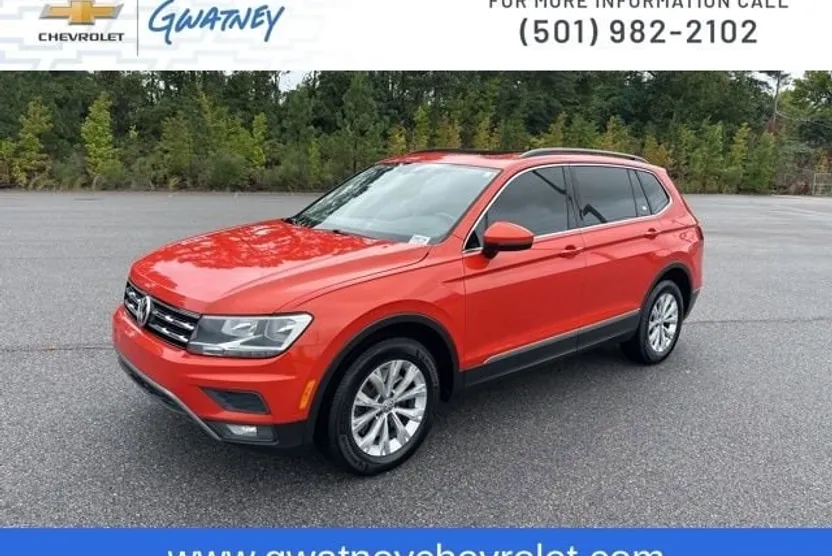 2018 Volkswagen Tiguan SEL photo 1