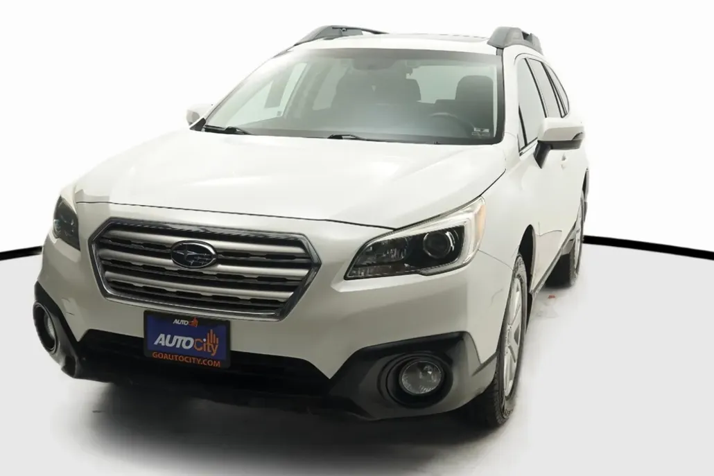 2015 Subaru Outback 2.5i Premium photo 1