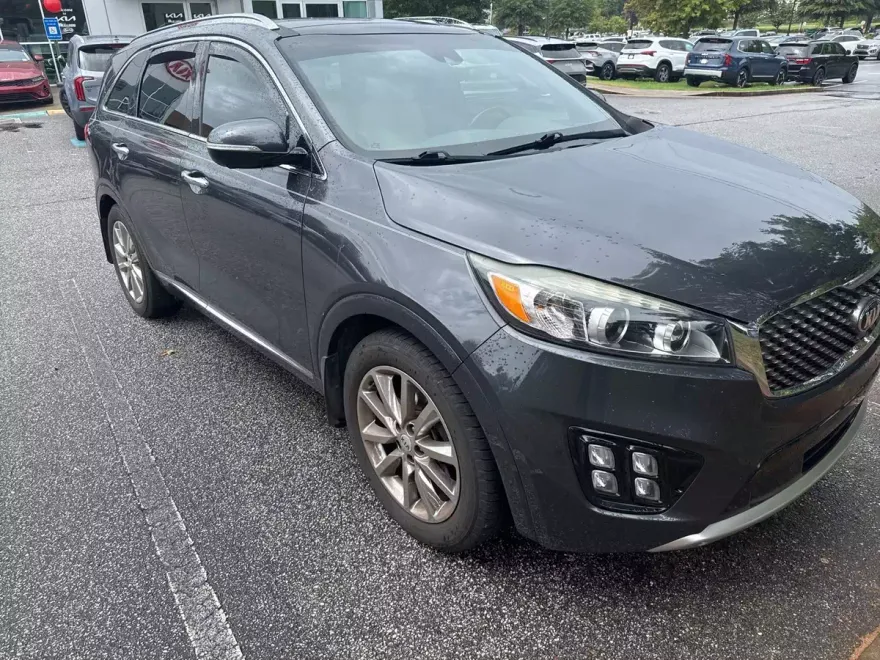 2017 Kia Sorento SX Limited photo 1