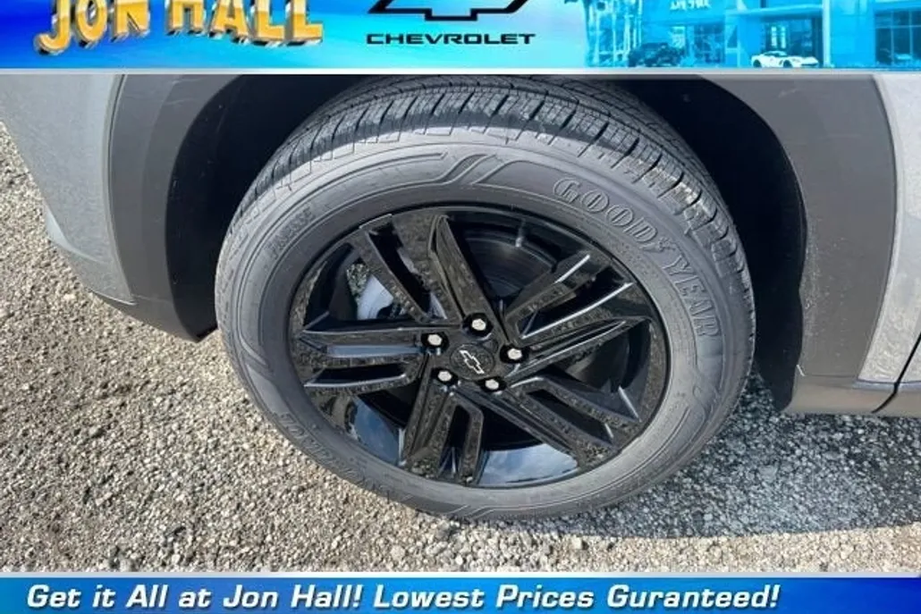 2026 Chevrolet Trax ACTIV photo 1