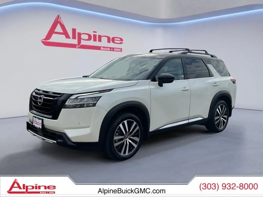 2024 Nissan Pathfinder Platinum photo 1