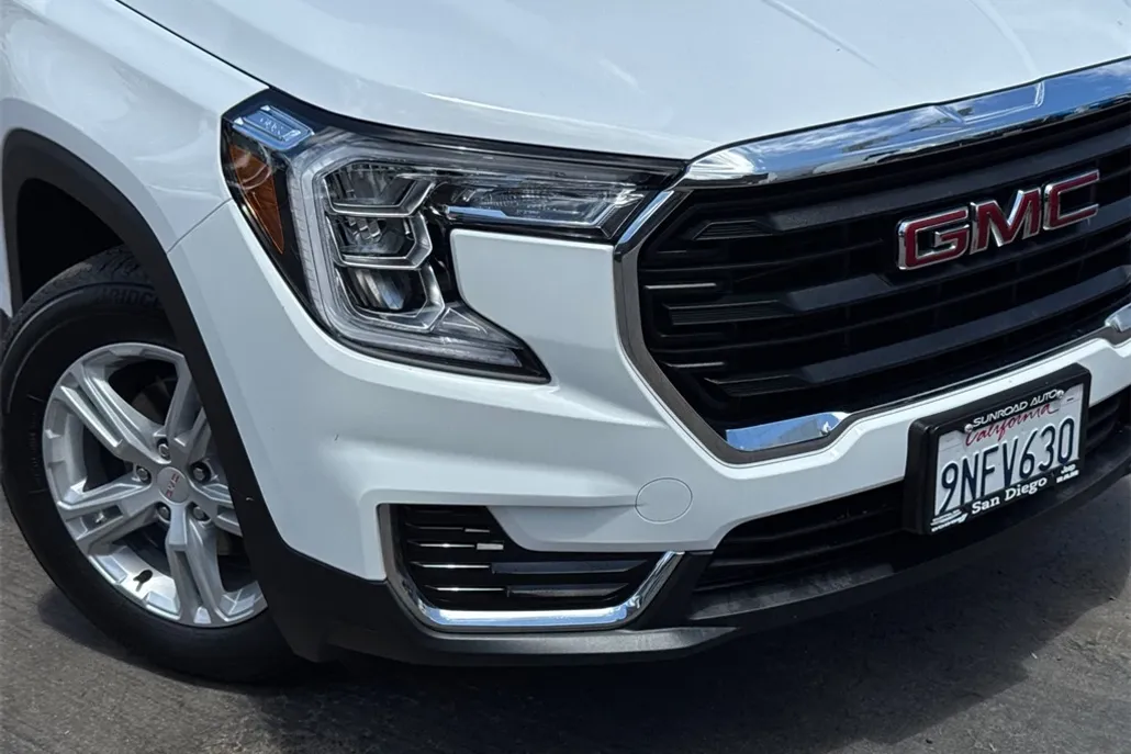 2024 Gmc Terrain SLE photo 1