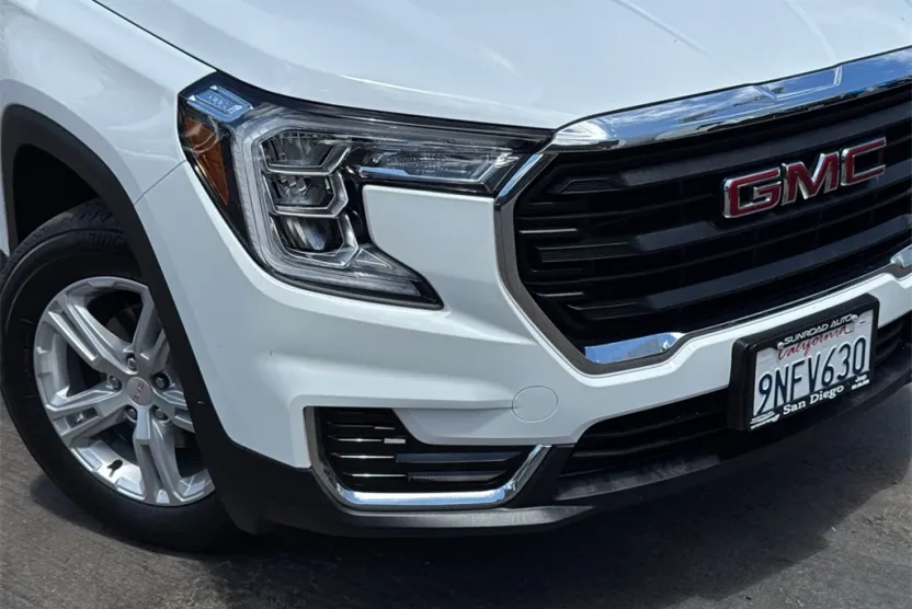 2024 Gmc Terrain SLE photo 1