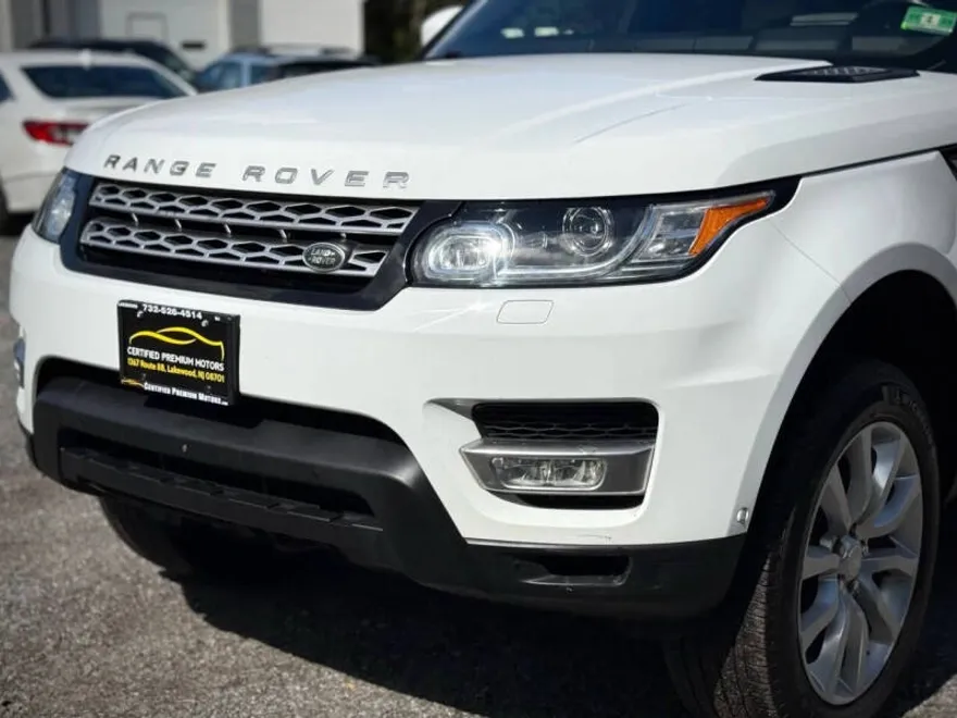 2016 Land Rover Range Rover Sport HSE photo 1