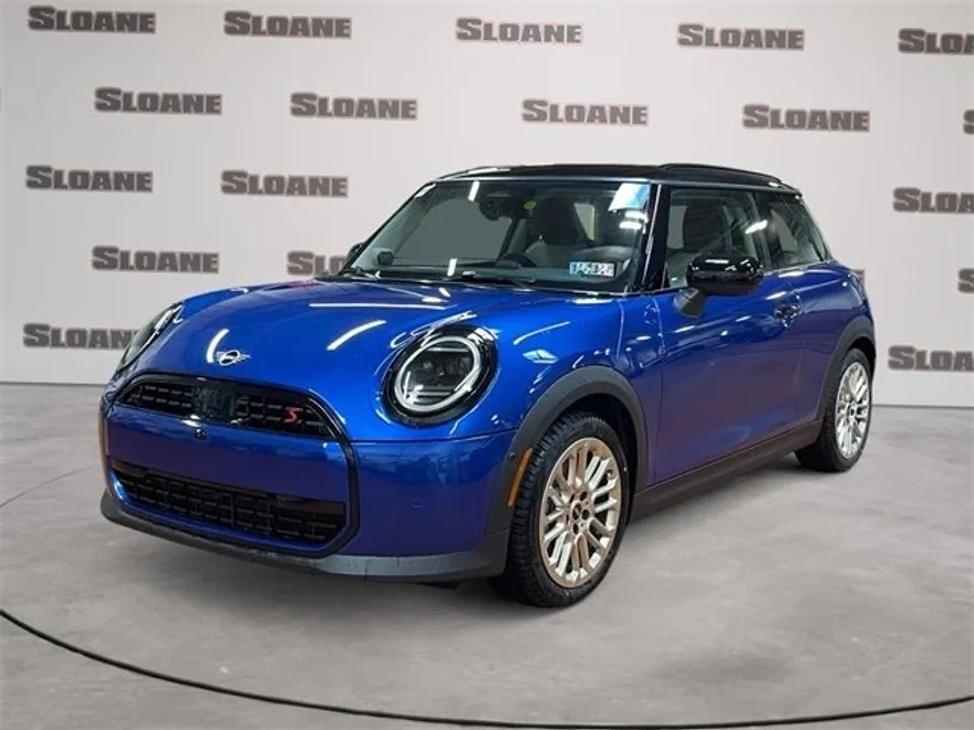 2025 Mini Cooper S Iconic photo 1